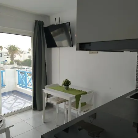 Delfines 2 - Small - Pool View- Good Wifi - 5 Minuts To The Beach Appartement Puerto del Carmen (Lanzarote)